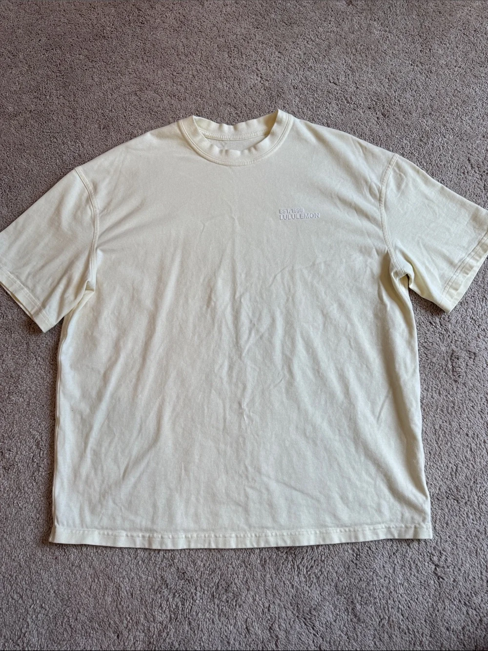 lululemon athletica women’s Light yellow oversized Crew Tee
